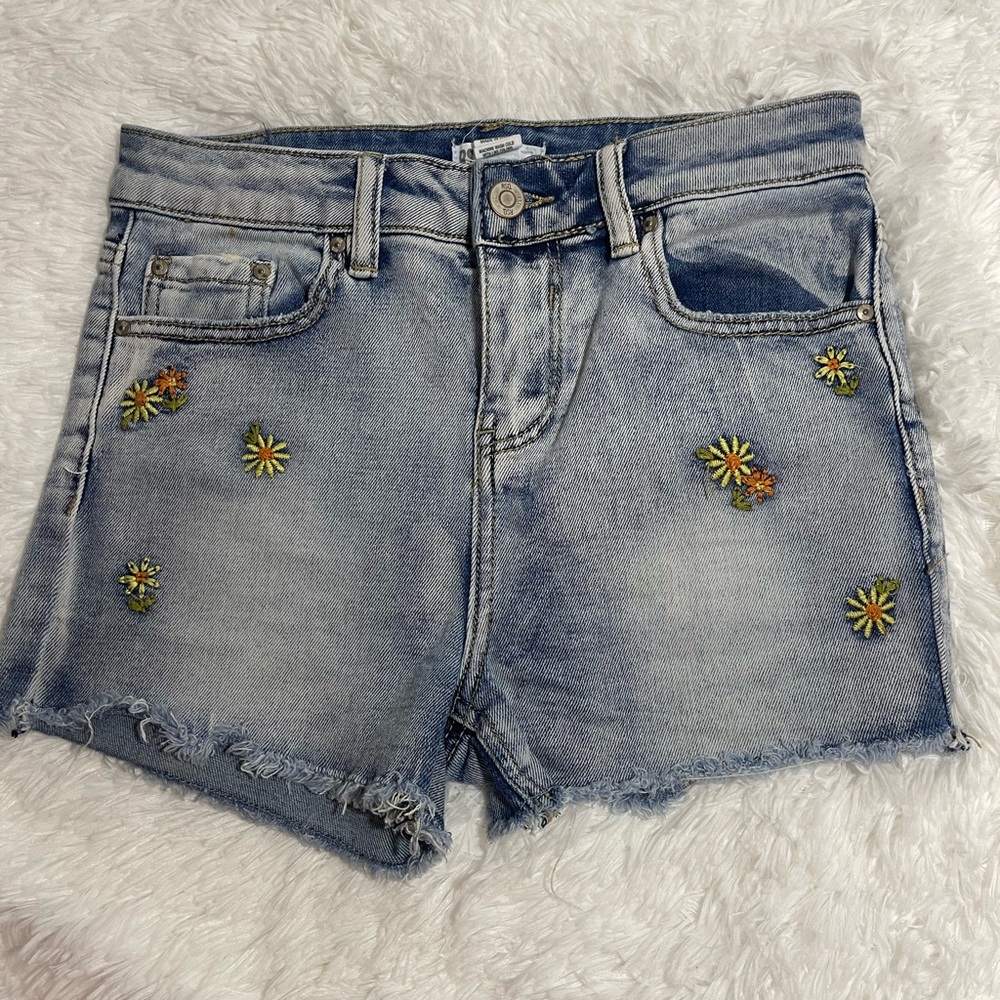 light wash RSQ flower shorts